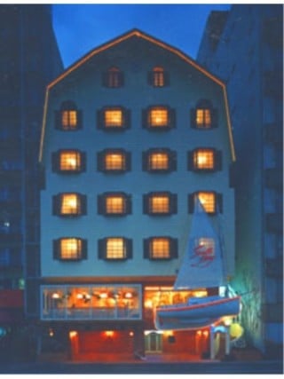ホテル　設計